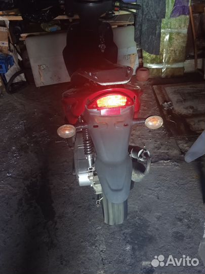 Скутер stels tactic 50