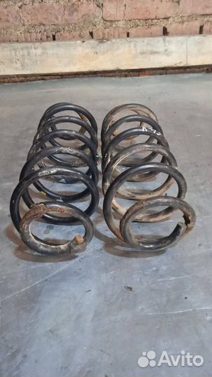 Пружина задняя Peugeot 307 2004