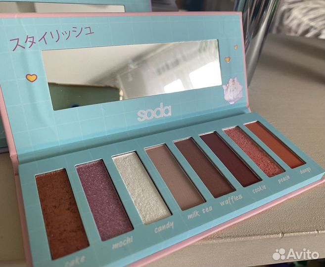 Soda #Mangaeyes eyeshadow palette