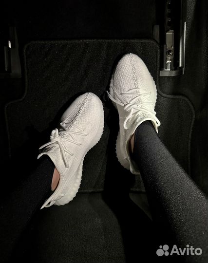 Кроссовки adidas yeezy boost 350 lux