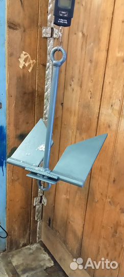 Якорь для лодки