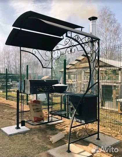 Мангал с печкой и крышей