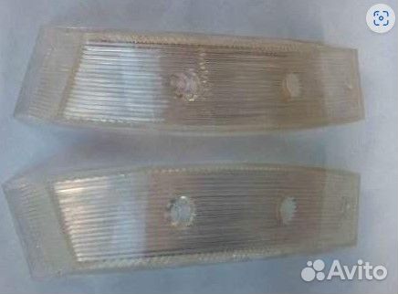 Рассеиватель подфарника передний газ 21 цвет белый