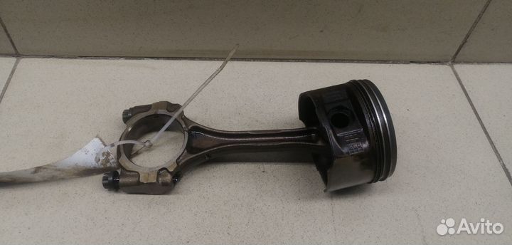 Поршень с шатуном Yaris 2005-2011