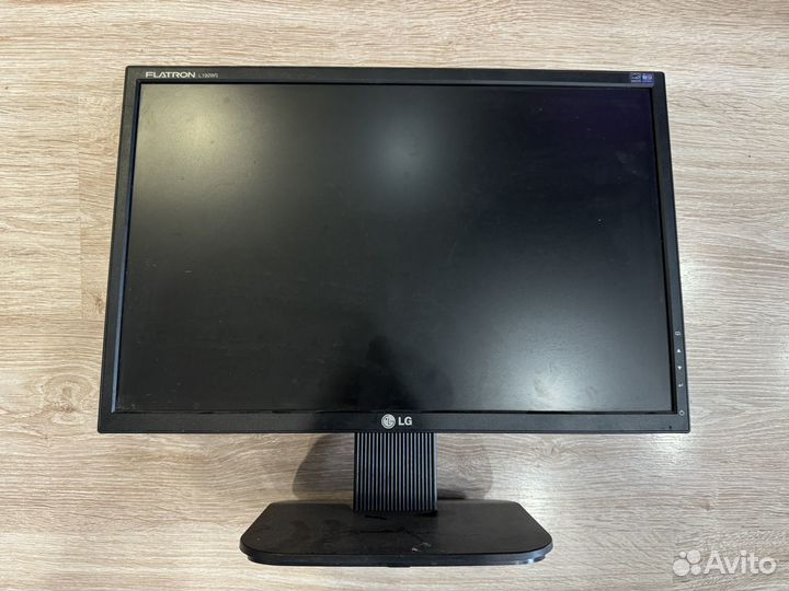 Монитор LG flatron l192ws-bn