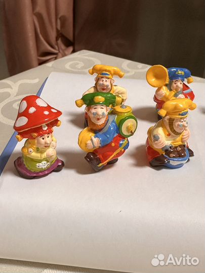 Игрушки из киндера 90х