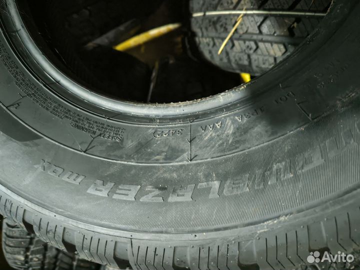 Windforce Snowblazer Max 225/70 R15C 112R