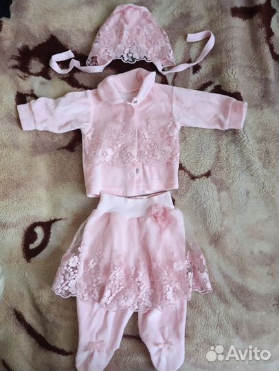 Комплект на выписку для девочки