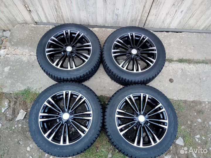 Литые диски r16 на LADA vesta
