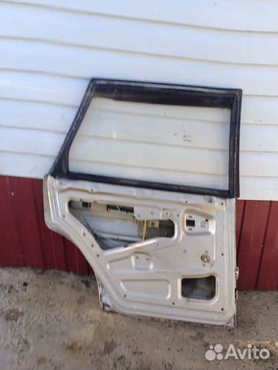 Дверь задняя правая 2109
