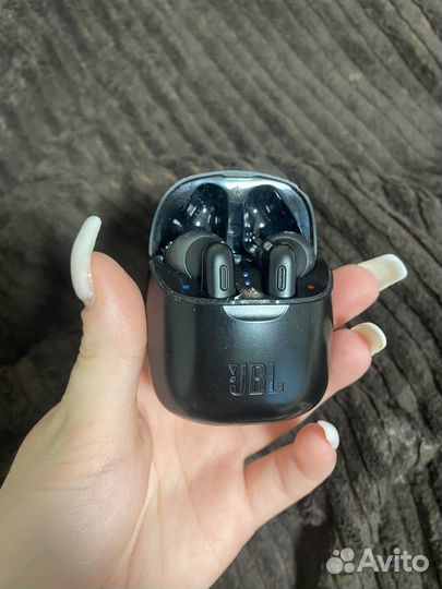 JBL tune220TWS наушники