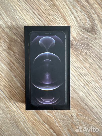 Коробка от iPhone