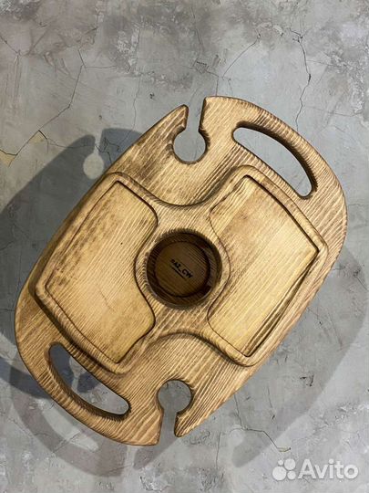 Винный столик с менажницей на два бокала / Винница