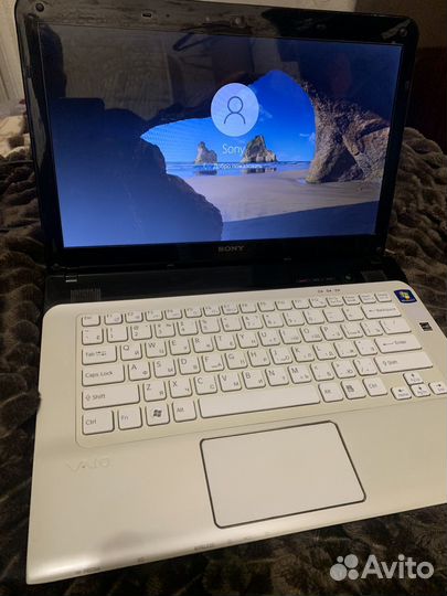 Ноутбук sony vaio i3