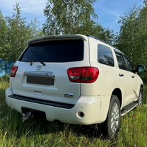 Toyota Sequoia 5.7 AT, 2010, 145 000 км, с пробегом, цена 5 500 000 руб.