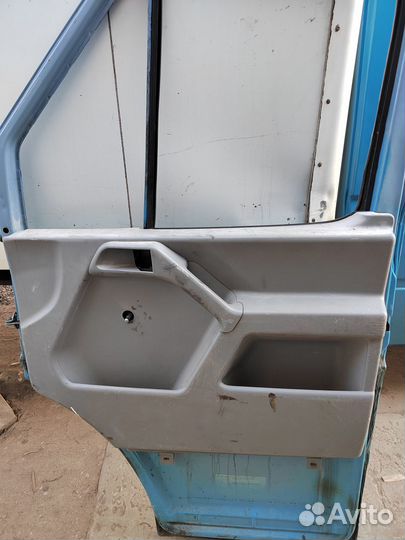 Дверь volkswagen LT35