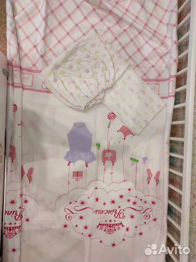 Бортики, два комплекта, клеёнка в детскую кроватку