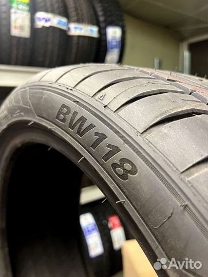 Bearway BW118 225/40 R19 81T