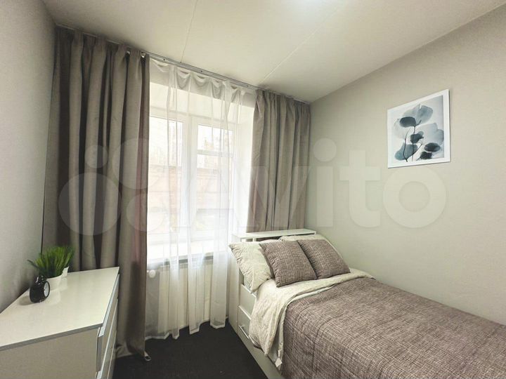 Комната 10 м² в 5-к., 1/9 эт.