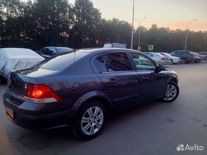 Opel Astra 1.8 AT, 2011, 206 500 км