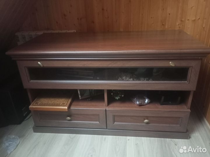 Тумба под телевизор бу