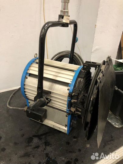 Осветительные приборы arri 300w 650w 1000w 2000w 5