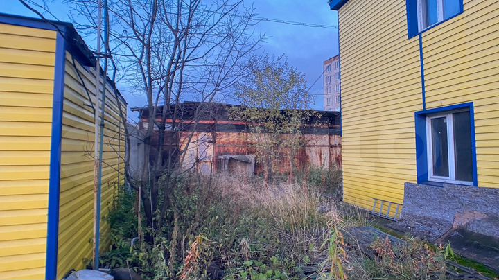 Здание, 635 м²