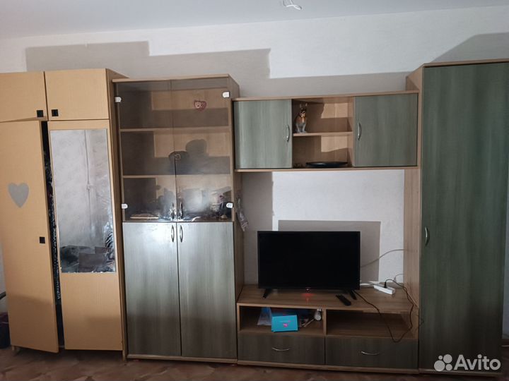 Стенка в гостиную бу