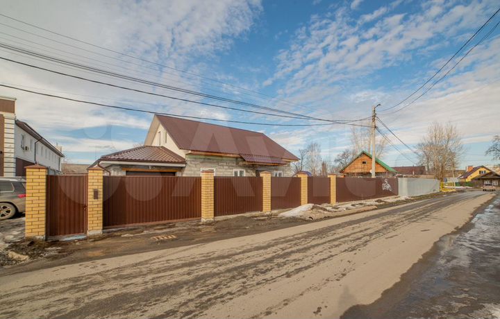 Дом 87 м² на участке 4 сот.