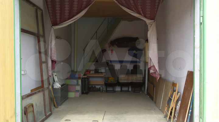 Гараж, > 30 м²