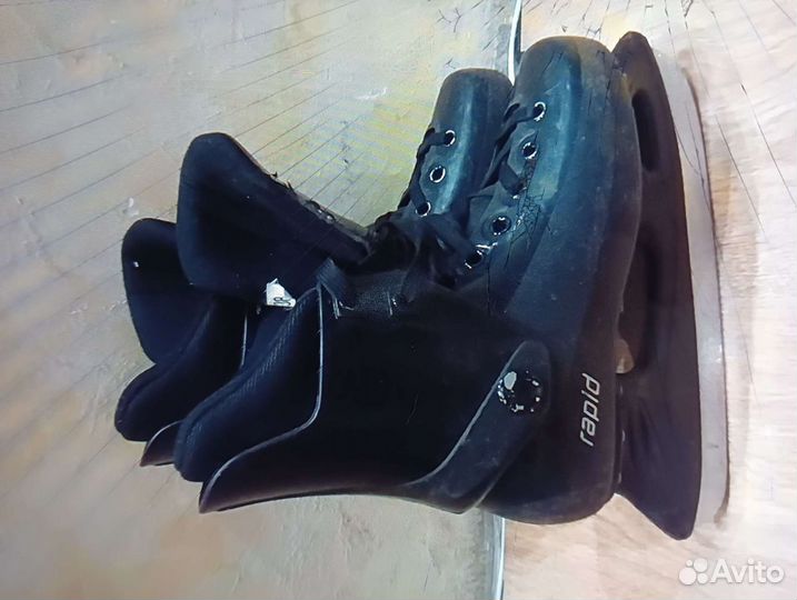 Коньки хоккейные