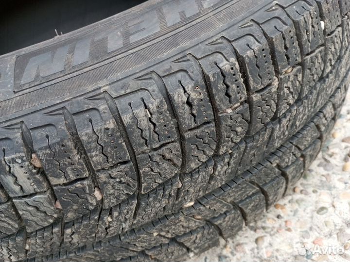 Michelin 4x4 Alpin 215/65 R17 99