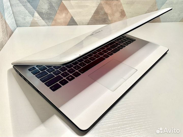 Ноутбук для учебы Asus