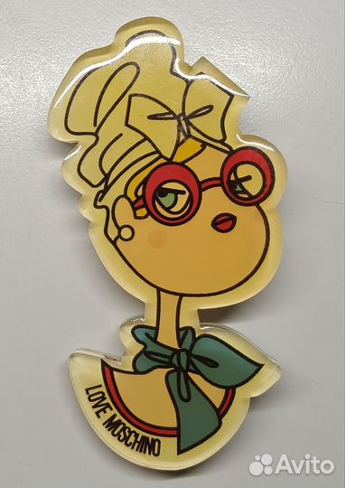 Броши Love Moschino