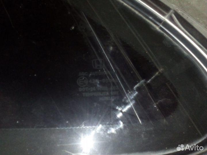 Боковая левая форточка Хонда CR-V 3