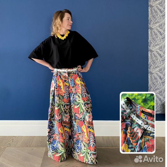 Яркие брюки шаровары