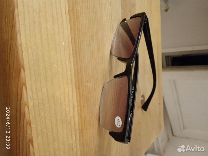 Очки с диоптриями +3,75, новые, затемнённые