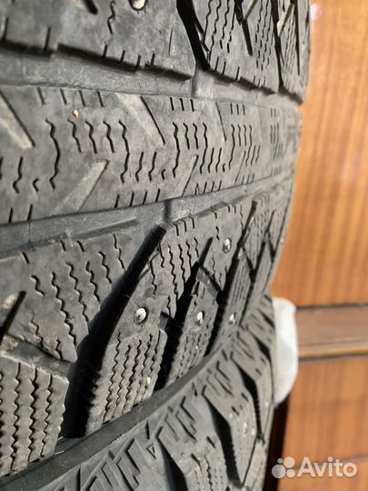 Bridgestone Ice Cruiser 7000 235/65 R17 108T