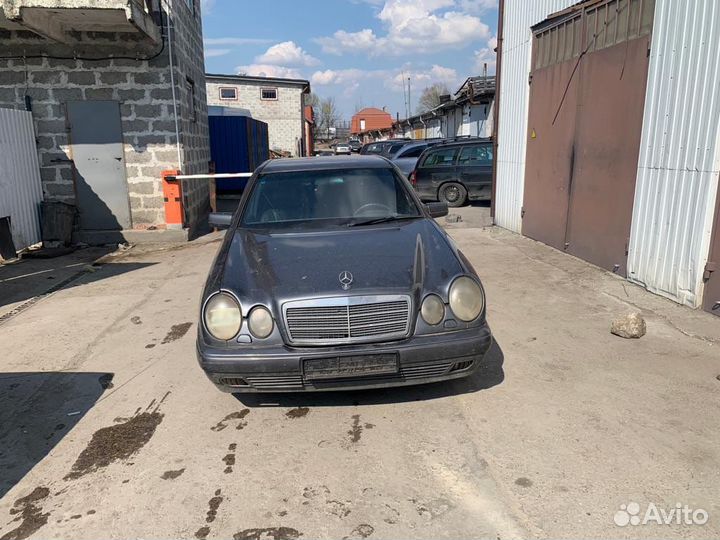 Запчасти Mercedes w 210