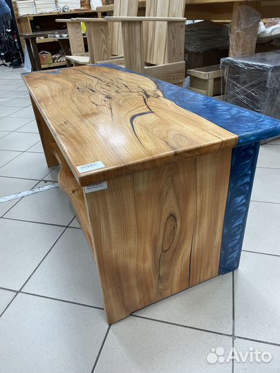 Стол из массива карагача 