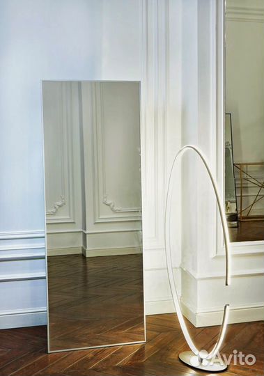 Зеркало напольное