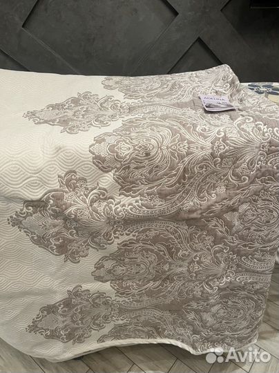 Покрывало на кровать