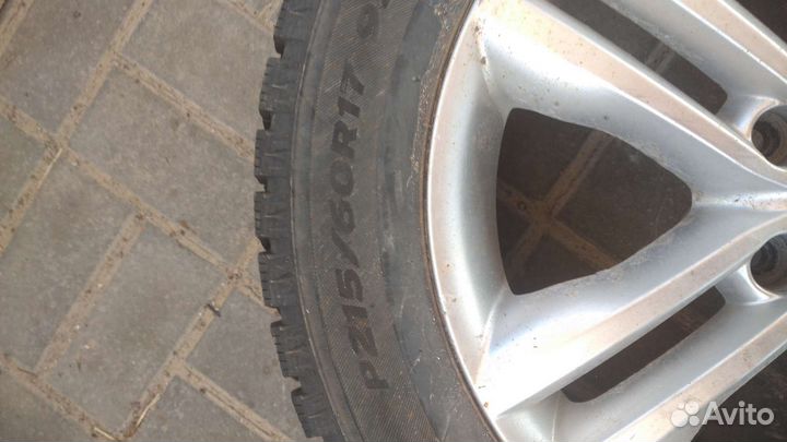Hankook Winter I'Pike 215/60 R17