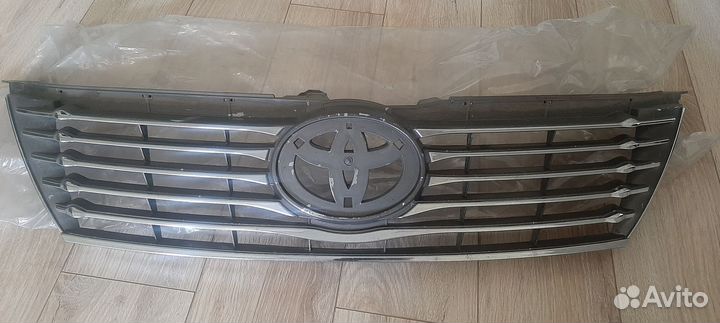Решетка радиатора Toyota camry 50