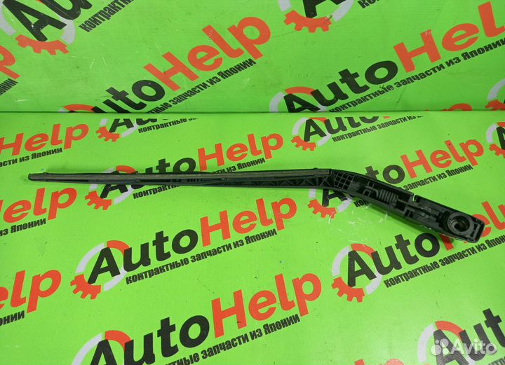 Дворник 5-Й двери toyota noah ZRR70