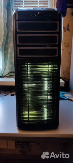 Мощный игровой копьютер, готовый к использованию