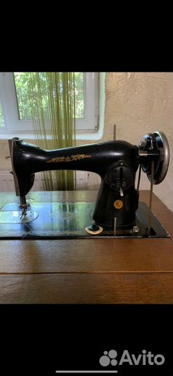 Швейна машина Подольск ножная