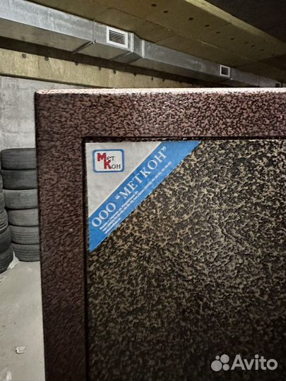 Продам сейф метк кон