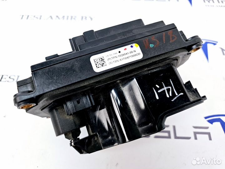 Порт зарядный Tesla Model S рест. 2017 1026041-00
