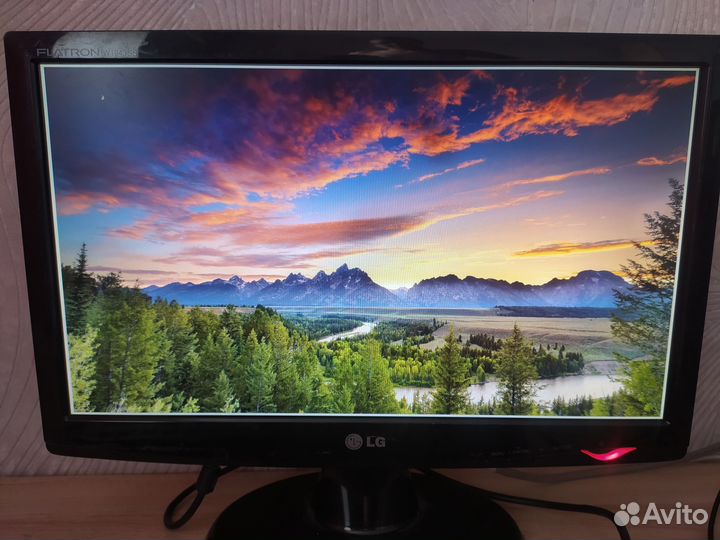 Монитор для компьютера LG